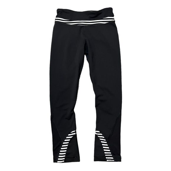LULULEMON RUN INSPIRE CROP PANT CLASSIC STRIPE BLACK WHITE YOGA DANCE SPIN 2 - Picture 2 of 8